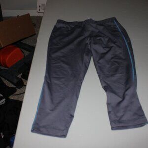Grey Danskins Capris Size Medium